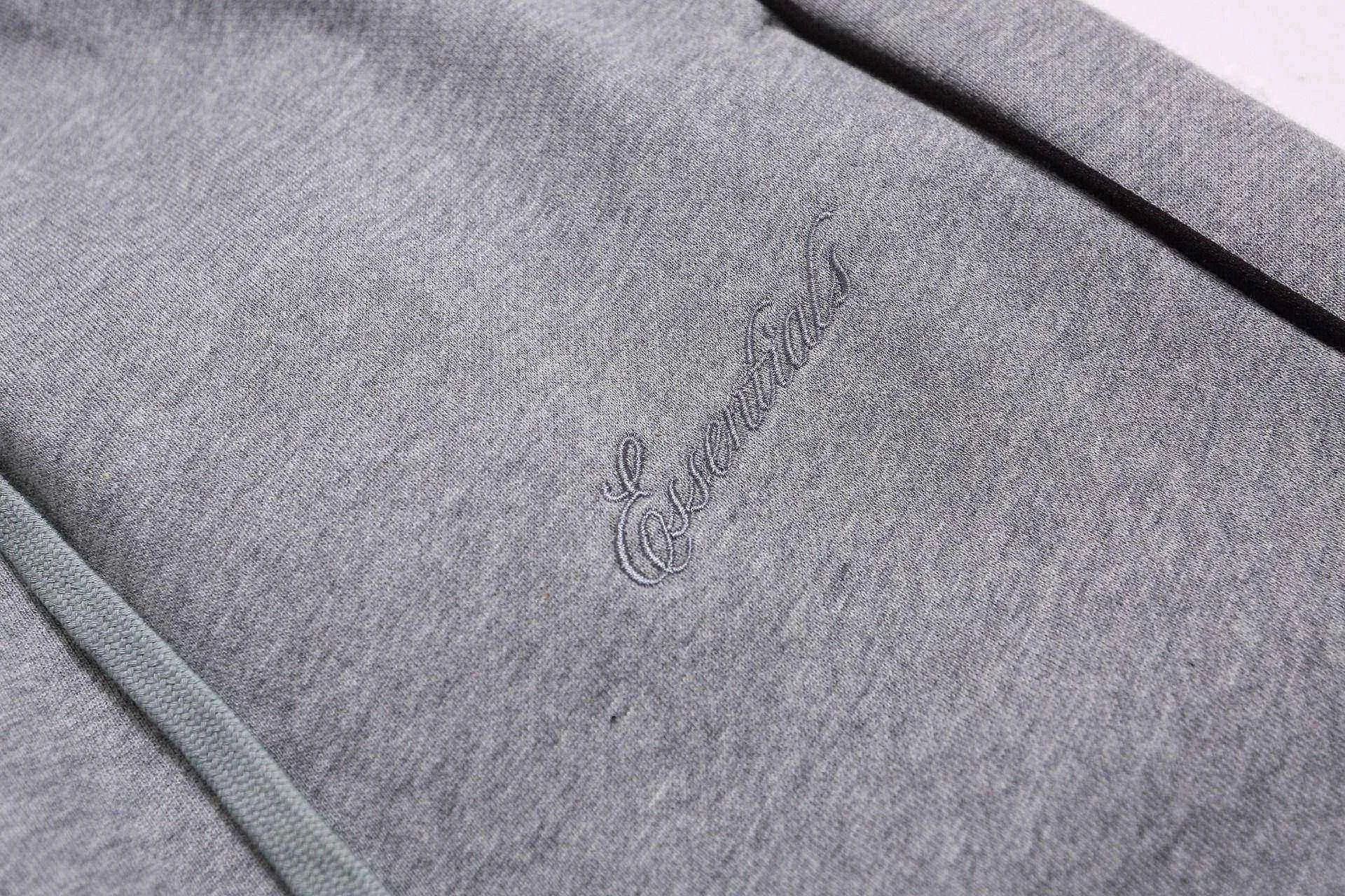 Essentials FOG ：ZT # ： Sizes：S M L XL